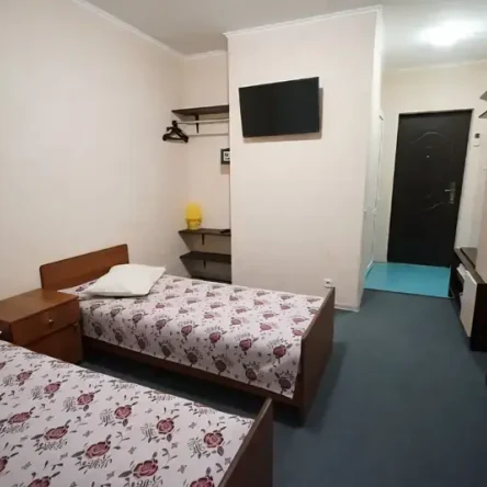 2-х местный с мини-кухней (в теневую сторону)