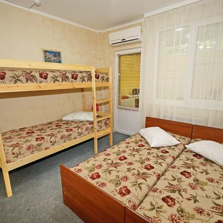 Четырехместный с мини-кухней (в теневую сторону)